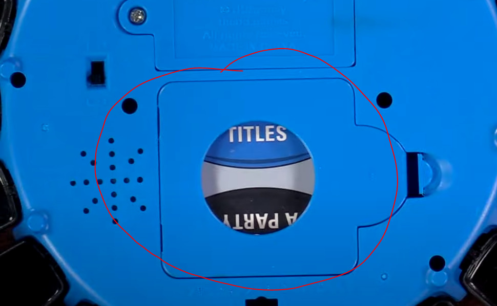 close up picture showing card storage area on tapple wheel